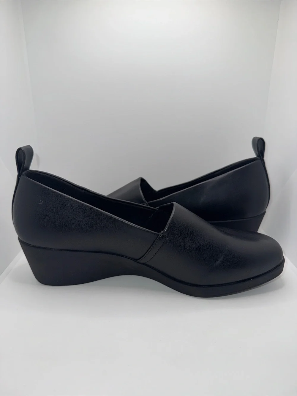Aerosoles Trixie Wedges Slip On Shoes Black Vegan Leather Women’s 8 Wide 8W